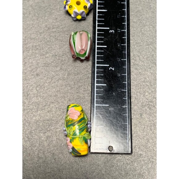 Handmade Glass Lampwork Flower Beads Set of 6 Assorted Colors - Picture 6 of 10